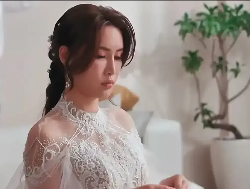 《苏畅-小凤新婚》完整未删减版-艾熙演绎怀旧台味风情-4K高清免费下载-苏畅-小凤新婚无删减在线观看