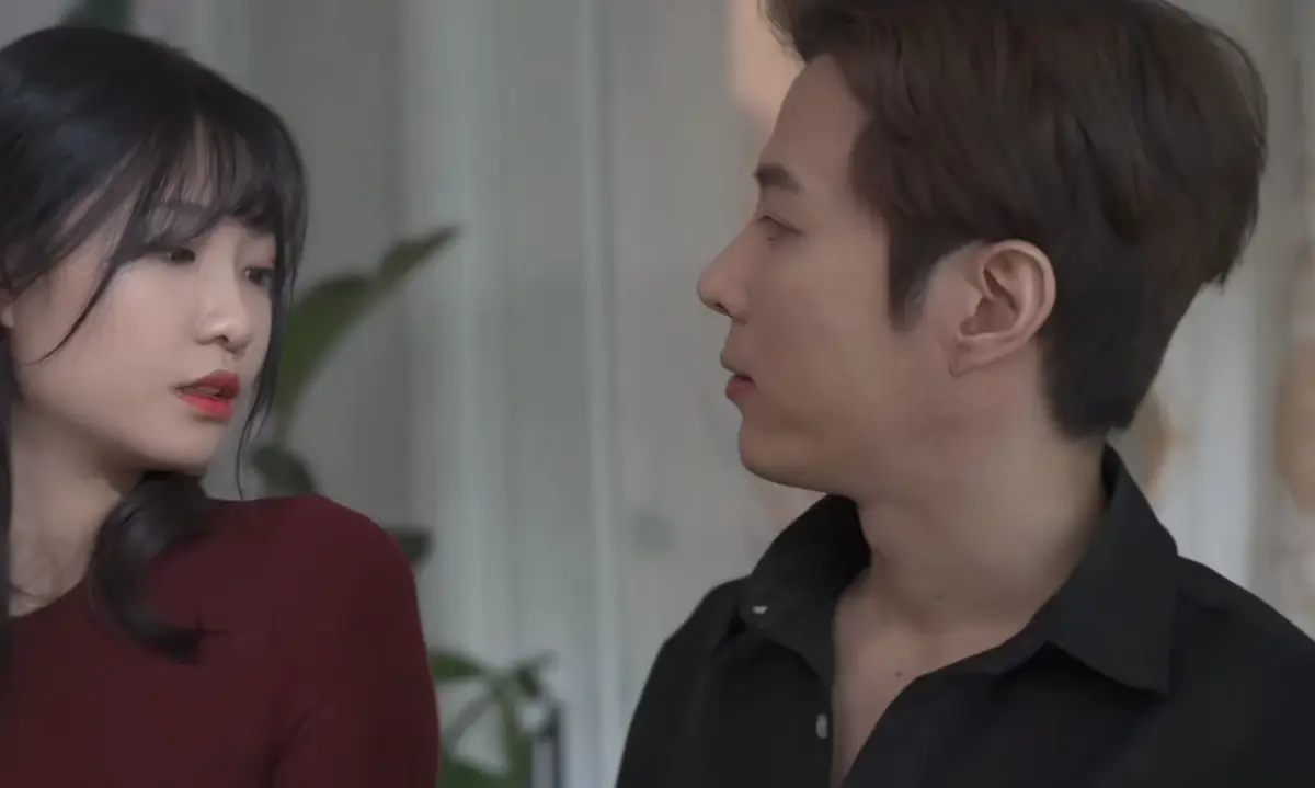 《债务人的妻子》尹律主演未删减版高清在线观看-韩国电影《债务人的妻子》完整版免费无广告播放-债务人的妻子蓝光高清资源在线观看