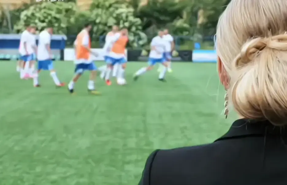 法国电影《足球队的女老板们》Footballers'Moms高清完整版-免费在线观看全集资源-VS影视