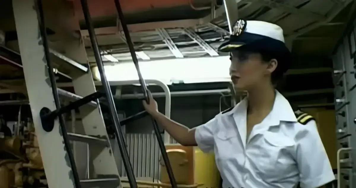 免费观看《军舰上的女兵》全集-《军舰上的女兵》未删减高清版在线播放-1080P超清画质无广告