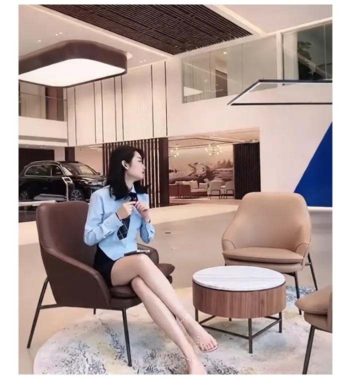 佳木斯新玛特迪桑特柜姐日常被拍-1080P高清成片无删减-新玛特迪桑特导购事件-免费在线看