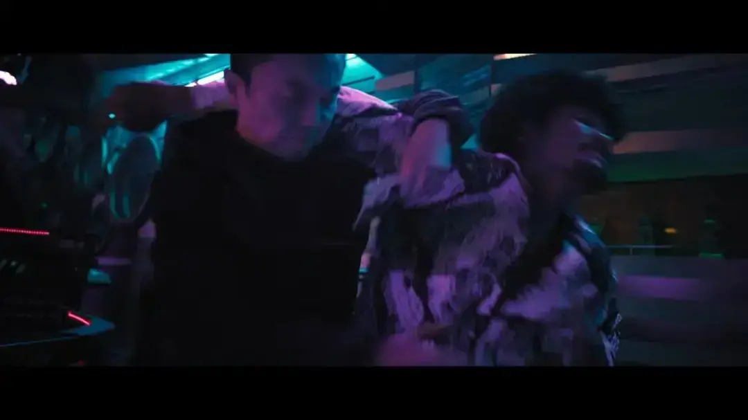 《火遮眼》谢苗主演孤胆英雄动作片 HD高清中字未删减完整版在线观看-《火遮眼》1080P蓝光画质免费播放-火遮眼阿里云盘迅雷BT磁力链接资源下载