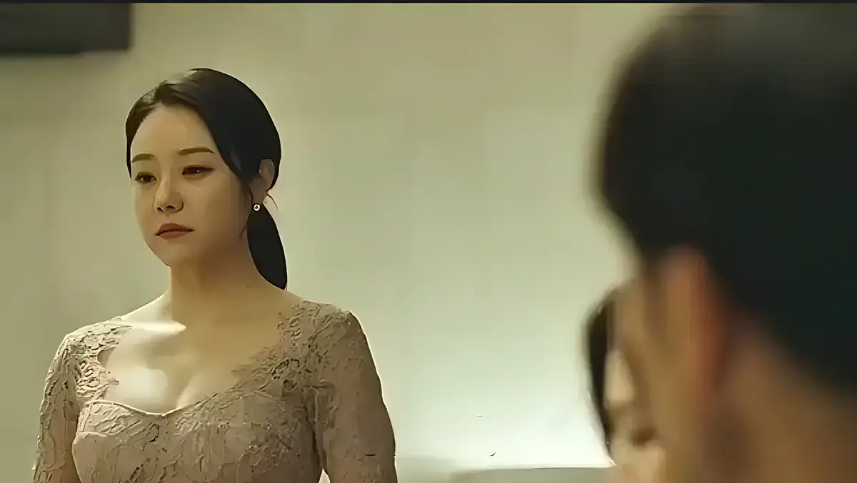 漂亮的保姆韩国伦理剧完整版-《漂亮的保姆》1080P高清中文字幕免费在线观看-未删减全片无广告播放